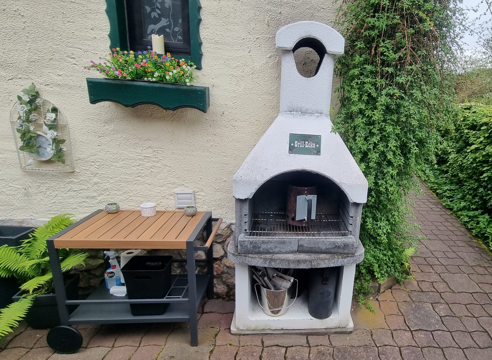 The chimney BBQ grill corner in the garden
